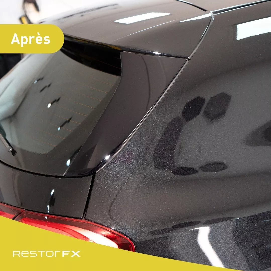 Carrosserie noire restaurée avec RestorFX – finition brillante après avoir restauré sa carrosserie